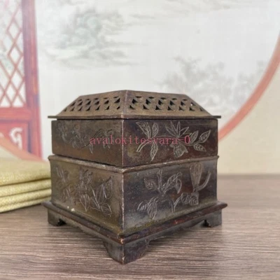 Adorno quemador de incienso de tres niveles nubes auspiciosas hechas a mano de bronce retro de 7 cm Foto 1 de 4