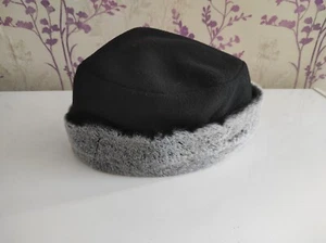 ISLE Ladies Fleece Hat with Faux Fur Trim - Picture 1 of 4