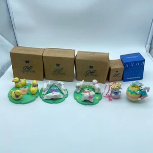 Lot of 5 Avon Gift Collection Egg Holders - Duck, Lamb, Bunny Ornaments - Picture 1 of 7