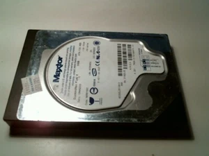 Disque dur IDE Maxtor DiamondMax Plus 8 NAR61590 60058656 KMGA 30 Go - Photo 1/5
