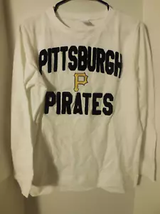 NEW Pittsburgh Pirates Gameday MLB Logo Soft Long Sleeved Sweater Size Medium - Picture 1 of 2