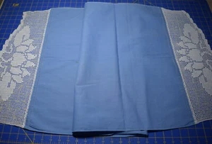 3941 Antique 1920's blue linen runner with Filet crochet water lilies edging - Picture 1 of 7