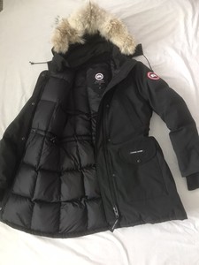 Canada Goose Coats for Women for sale 