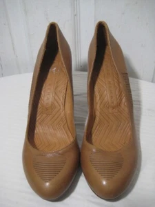 Chie Mihara Brown Leather Pumps Shoes Women's Size 39. - Picture 1 of 14