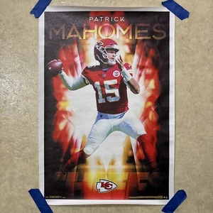 Patrick Mahomes KC Chiefs Quarterback Football ✅ NFL ✅ Canvas Wall Art ✅12x18 in - Picture 1 of 4