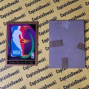 1990-91 SkyBox Salutes the NBA seltene exklusive Karte/Mail-In Promo SP mit Hülle - Bild 1 von 10