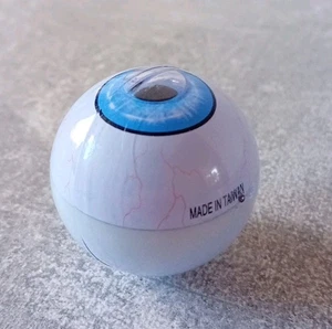 Bola de juguete de plástico ojo flotante mágico azul Jet Ball de colección años 90 hecha en Taiwán - Imagen 1 de 5