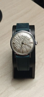 Reloj manual Croton Antarctic para hombre vintage esfera de nieve griega pre-nivada Foto 1 de 3