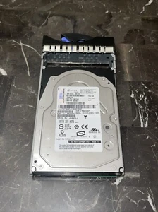 IBM 73.4GB SAS 15K HOT PLUG HARD DRIVE 39R7348 26K5841 Maxtor 8K073S0 WITH TRAY - Picture 1 of 4