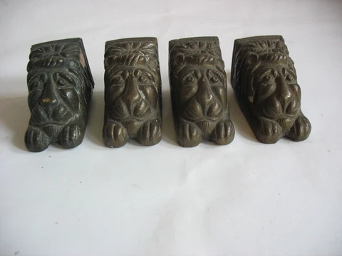 S/4  Vintage Brass Lion Head Claw Table Lamp Figural Feet Cover