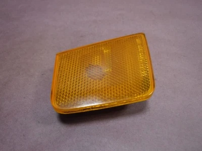 Jeep Liberty KJ 05-07 Front RH Passenger Side Front Marker Light Factory - Image 1 of 4