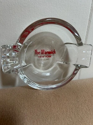 1950’s Vintage The Warwick Hotel New York glass ashtray - Image 1 of 3