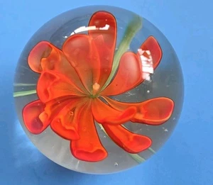 Kunst Glas runder Briefbeschwerer Sonnenfänger Blume Blatt Figur Pfirsich 2" - Bild 1 von 8