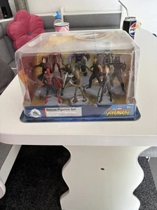 Disney Marvel Avengers Infinity War Deluxe 10 Piece Figurine Set NEW - Foto 1 di 8