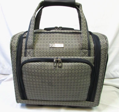 London Fog 15 英寸 Sheffield 滚动软壳可携带座下行李箱 1470 — 第 1/4 张图片