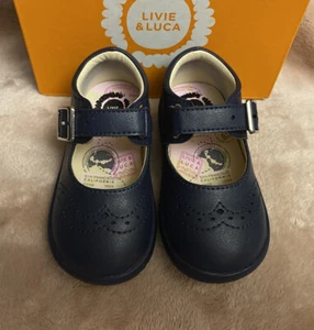 Girls NWB Livie & Luca Leather Mary Jane Shoes Flat Buckle Ankle Straps Navy 6 M - Picture 1 of 11