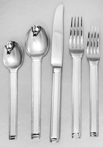 MYSTIQUE by Splendide set posto 5 pezzi NUOVO MAI USATO made in Korea 18/8 - Foto 1 di 8