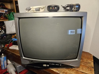 DURABRAND DWT 1905 Silver 19”  CRT TV W/ RCA To Coaxial Adapter, NO REMOTE - Image 1 of 4