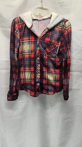 Camisa abotonada con capucha a cuadros roja talla mediana No Boundries para mujer - Imagen 1 de 4