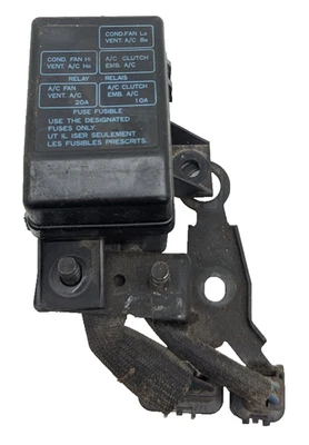 1994-1997 Mitsubishi 3000gt DOHC NA MANUAL pequeño compartimiento del motor caja de fusibles relé OEM Foto 1 de 4