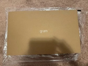 LG gram 17', i5-1340P 8GB RAM 512GB, 2560x1600 IPS, WiFi6E, 17Z90R-N.APC5U1 - Picture 1 of 4