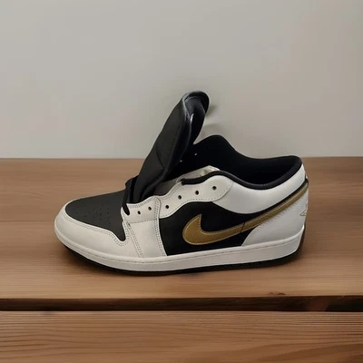 Nike Air Jordan 1 низкий мужские туфли белый/металлик золото/черный - Изображение 1 из 4