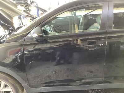 Conjunto de puerta delantera izquierda usado se adapta a: Kia Sportage 2015 con solar L. automático Foto 1 de 4