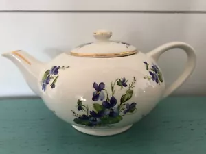 Teiera Vintage Lord Nelson Ironstone Pottry Inghilterra Fiori Viola ECCELLENTE! - Foto 1 di 2