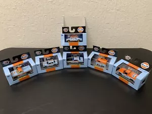 M2 Machines 2025 Gulf 1965 Shelby GT 350R CHASE W/ Gulf Set & Sleeve - Picture 1 of 9