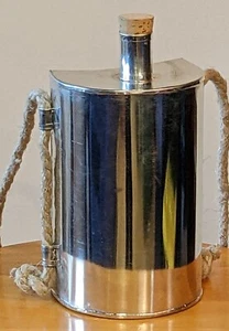 Stainless Steel Canteen, Reproduction D Shaped Canteen - Picture 1 of 3