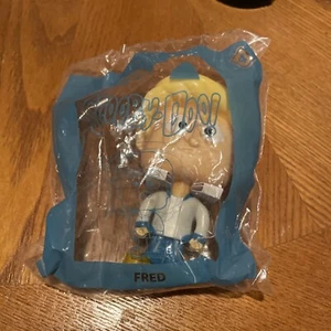 2021 McDonald's Happy Meal Spielzeug Scooby Doo Bobble Head FRED Bobblehead #4 Neu - Bild 1 von 2