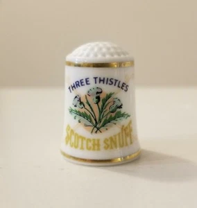 Vintage 1980 The Country Store Fine Porcelain Thimble-Three Thistles Scotch Snuf - Picture 1 of 8