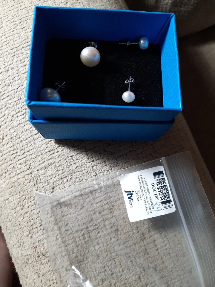 JTV#DOCT89 6-10mm white cultured freshwater pearl rhodium over sterling earrings - Image 1 of 1