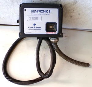 Copeland Sentronic 3 Oil Pressure Control 052-2442-00 Rev 1 Used Cut Out / EE2 - Picture 1 of 9
