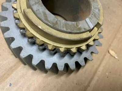 Chevrolet Chevelle Borg Warner T-16-1 1966, 3 velocidades primera marcha con Sychro Foto 1 de 3