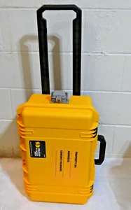 New PELICAN Storm Case iM2500 Extendable Handle Wheels Yellow 22x14x9 No Foam - Picture 1 of 5