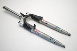 ROCK SHOX QUADRA 10 - 1 1/8" THREADLESS 26" WHEEL BICYCLE SUSPENSION FORK 200 MM - Picture 1 of 10