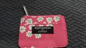 Marimekko for Clinique Zipper Card Case Wallet Dark Pink New - Picture 1 of 3