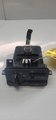 01-06 Interruptor de faros BMW 325I (dash Mtd) 01 02 03 04 05 06 Foto 1 de 4
