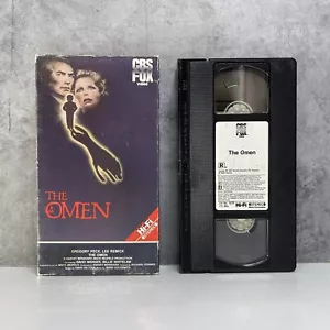 The Omen (1976) VHS 1984 Release Version CBS Fox Video Horror Gregory Peck RARE - Imagen 1 de 10