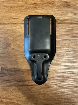 Safariland Low-Ride UBL Belt Adapter - Image 1 of 3