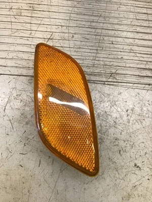 02-03 SUBARU IMPREZA GUARDABARROS LUZ MARCADORA LATERAL DERECHA OEM PASAJERO Foto 1 de 3