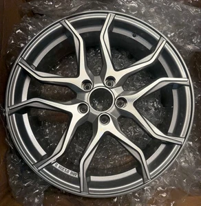 Polaris Slingshot SLR OEM Turbo Silver Front Wheel 1523260-402M FREE SHIPPING - Picture 1 of 3