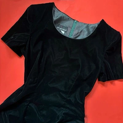 复古 80 年代 My Michelle 纯色翡翠绿色天鹅绒紧身短袖连衣裙 — 第 1/4 张图片