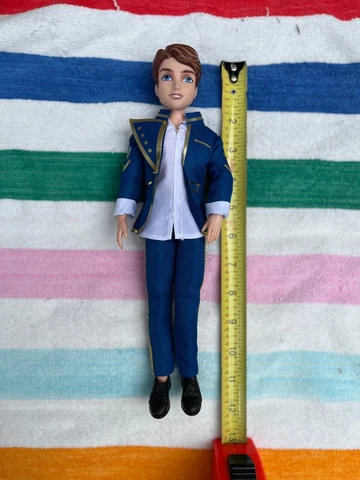 2014 Disney Hasbro Descendants Prince Ben Auradon Isle of Lost King action doll Cover