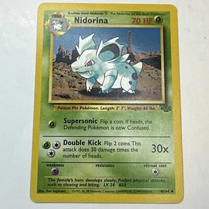 Nidorina 40/64 Ilimitado Vintage 1999 Jungle Set Tarjeta Pokémon No Holo - Imagen 1 de 6