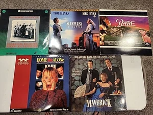 Lot 5 Laserdisc Home Alone, Babe, Maverick, Sleepless In Seattle, Bonnie & Clyde - Picture 1 of 2