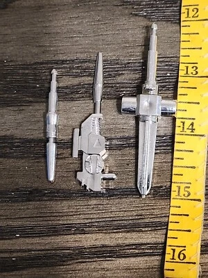 De colección 1980 Transformers Daltanias Era Plástico 3 Plata Misil Arma Pistola Piezas Foto 1 de 4