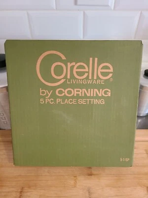 Corelle Corning Spring Blossom Green NIB 5 pc. Promotional set RARE
