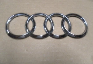 Anillos de maletero trasero emblema cromado OEM# 4G8853742A2ZZ AUDI RS7 - Imagen 1 de 6